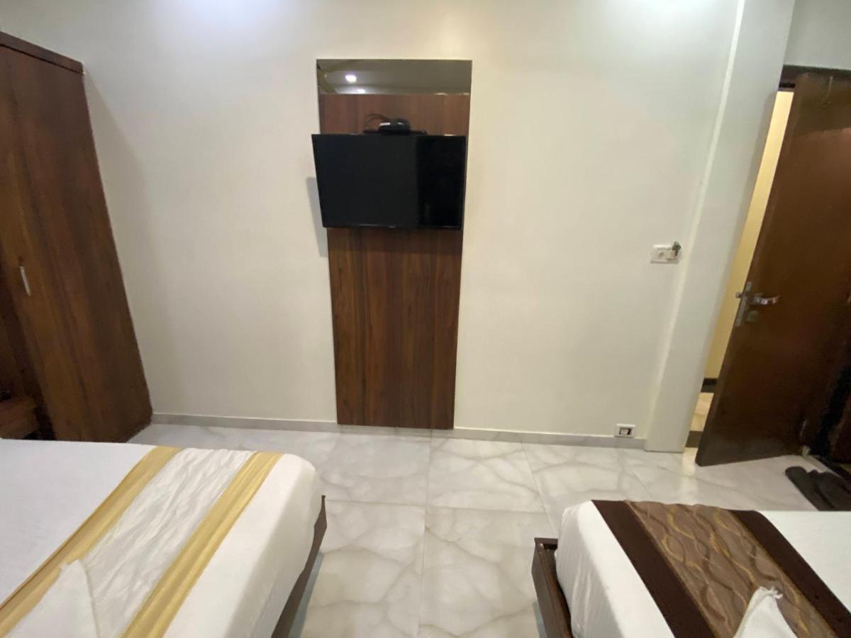 Hotel Palace Residency Near Lokmanya Tilak Terminus Mumbai Kültér fotó