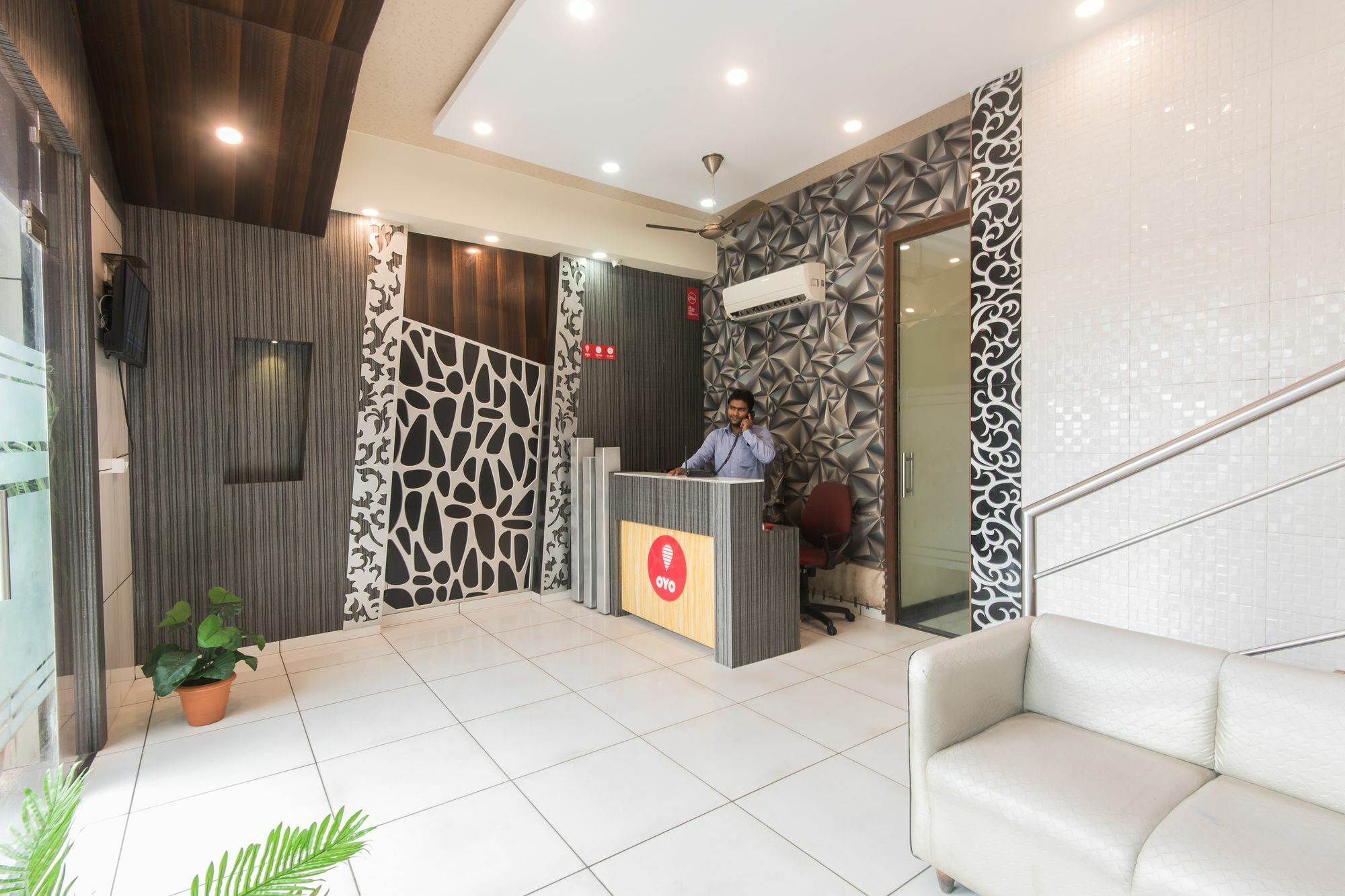 Hotel Palace Residency Near Lokmanya Tilak Terminus Mumbai Kültér fotó